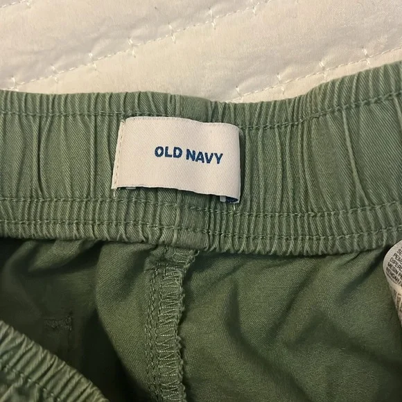 4 Pair of Boys Shorts - Picture 7 of 15